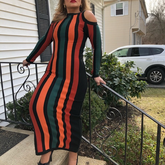 Dress - Picture 4 of 4